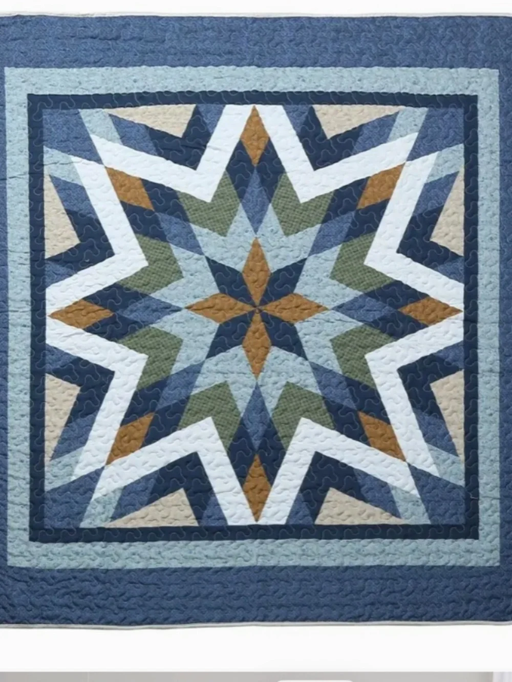 Starburst Farmhouse Printed Quilted Throw Blanket